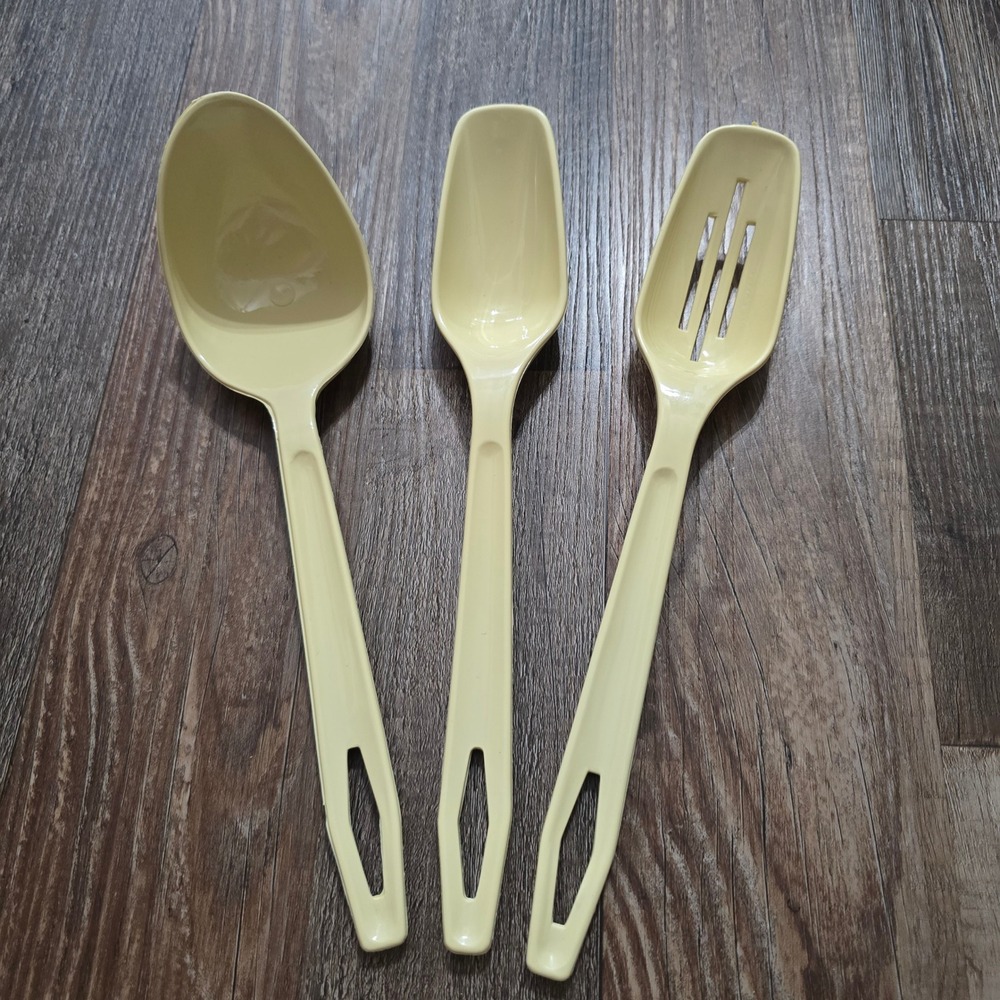 King Kraft Utensil Set Yellow Vintage Plastic Spoons 3pc Retro WI USA
